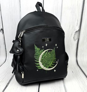 Plecak Abbey czarny z haftem paproci z księżycem 