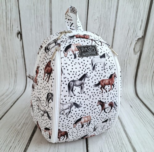 Plecak konie i kropki białe zamki 