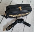 Torebka box czarny z haftem pszczoły 