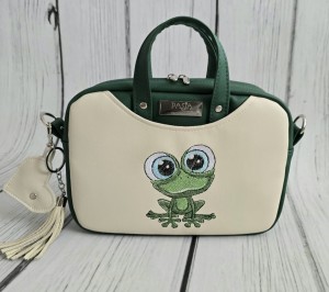 Torebka box zielona butelka z haftem żaby duże oczy