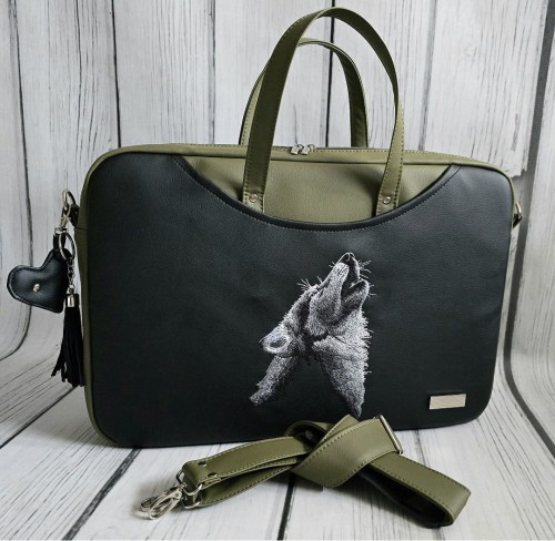 Torba na laptop khaki- czarna z haftem wyjącego wilka