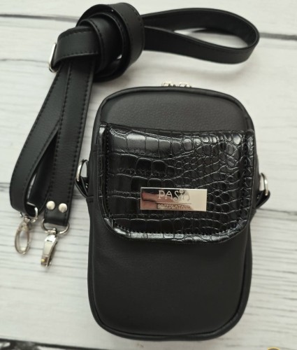 Torebka box telefon krokodyl czarny