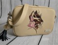 Torebka box ciemny beż z haftem brązowego kota z magnolią 