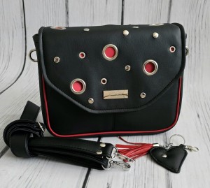 Torebka Filipina czarno- czerwona oczka