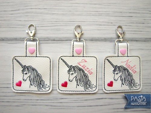 Brelok jednorożec kwadrat